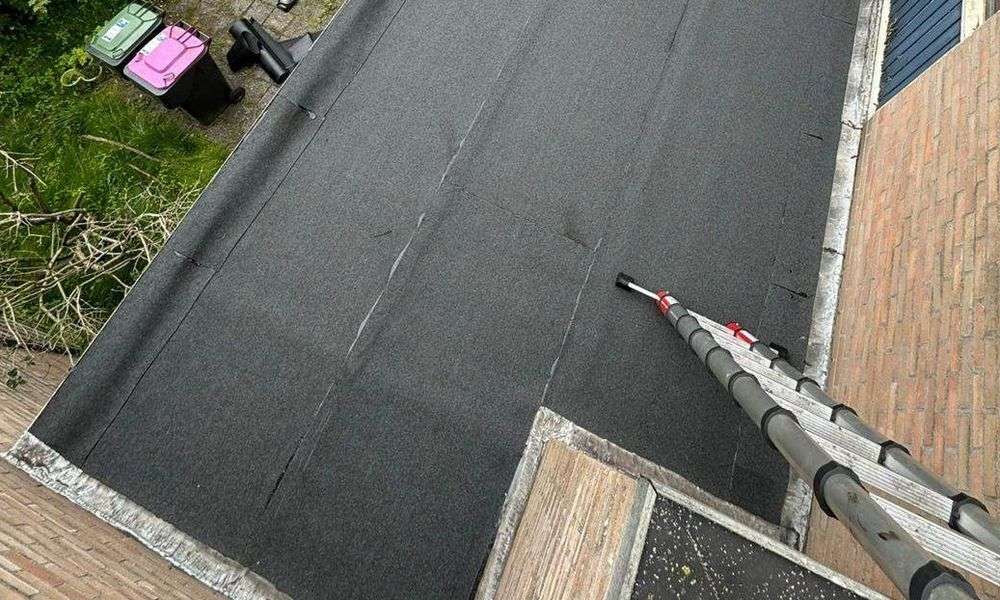 Plat dak geplaatst door dakdekker in Terneuzen